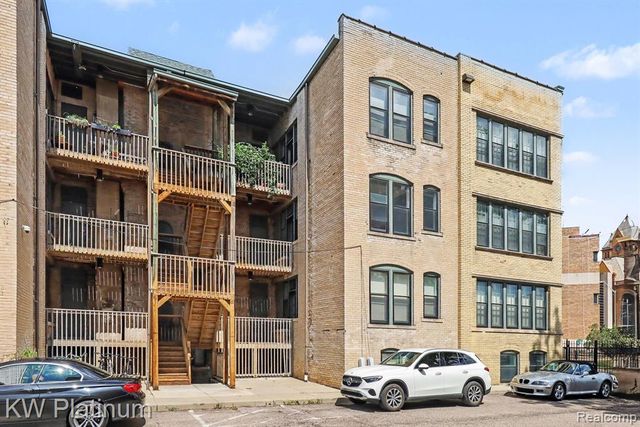 615 W Hancock Street, Detroit, MI 48201