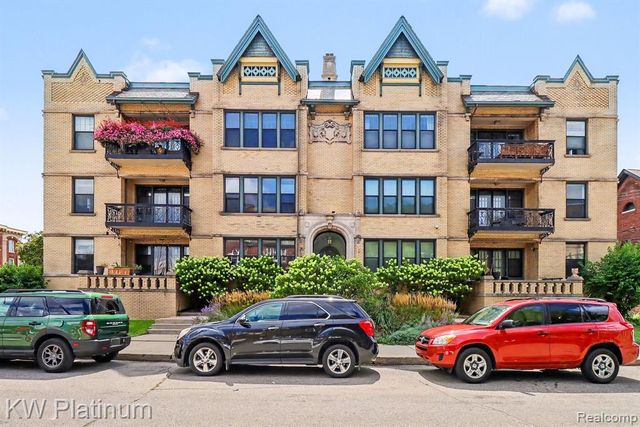 615 W Hancock Street, Detroit, MI 48201