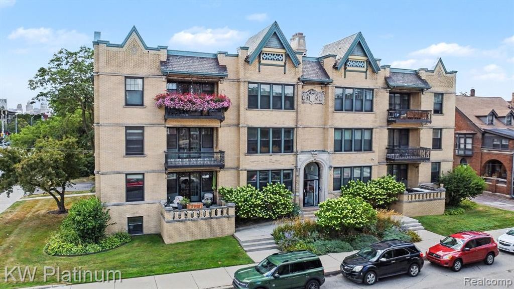 615 W Hancock Street, Detroit, MI 48201