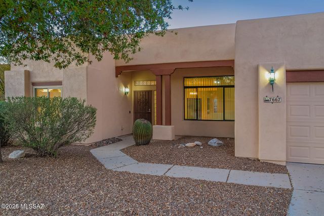 7667 E Park View Drive, Tucson, AZ 85715