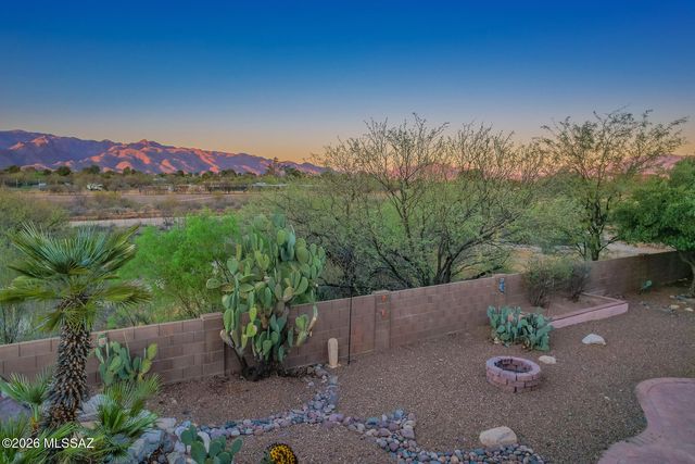 7667 E Park View Drive, Tucson, AZ 85715