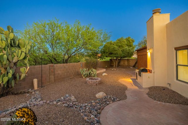 7667 E Park View Drive, Tucson, AZ 85715