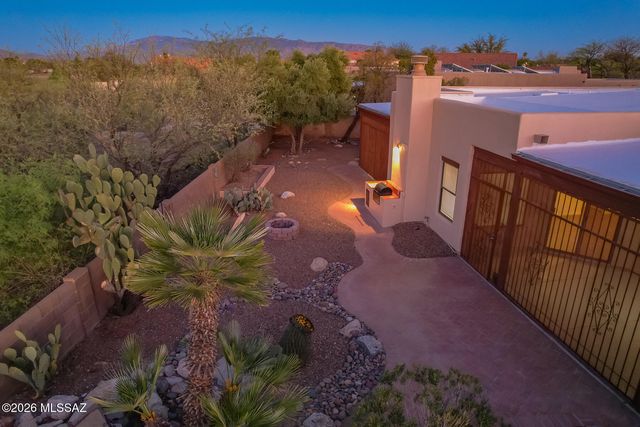 7667 E Park View Drive, Tucson, AZ 85715