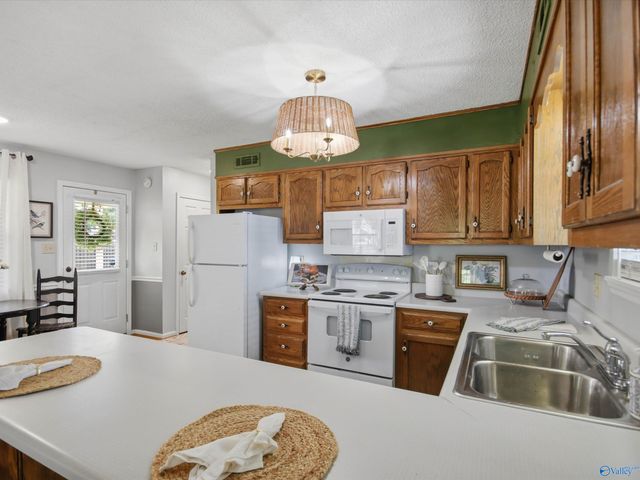 301 Oak Street, Decatur, AL 35601