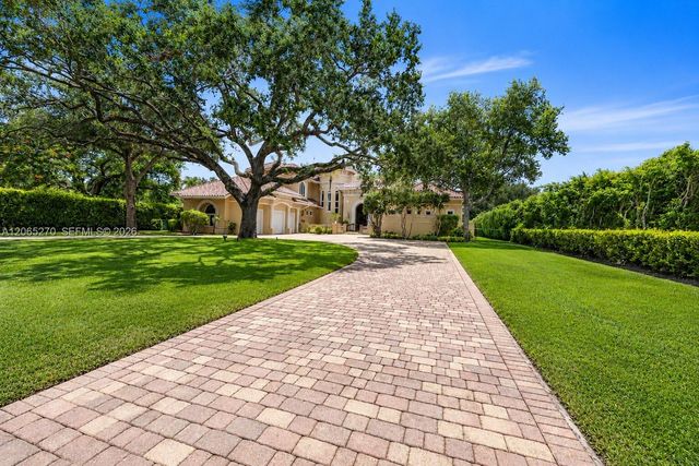 9245 SW 93rd Avenue, Miami, FL 33176
