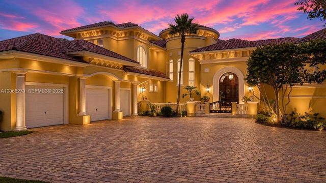 9245 SW 93rd Avenue, Miami, FL 33176