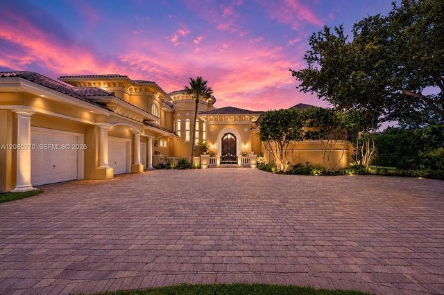 9245 SW 93rd Avenue, Miami, FL 33176