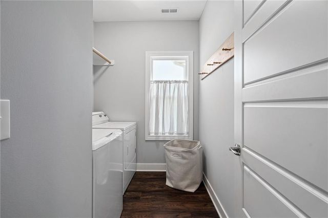8435 Ottawa Street, De Soto, KS 66018