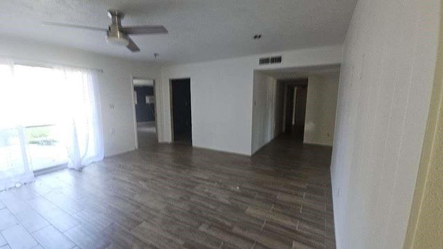 6815 Moss Oaks Drive, Houston, TX 77050