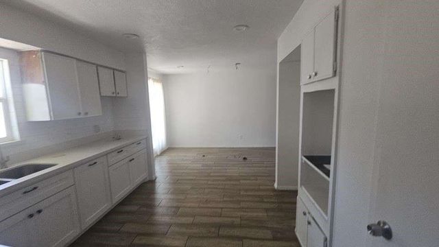 6815 Moss Oaks Drive, Houston, TX 77050