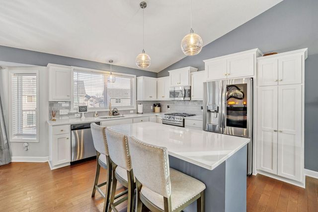 17821 Essex Lane, Farmington, MN 55044