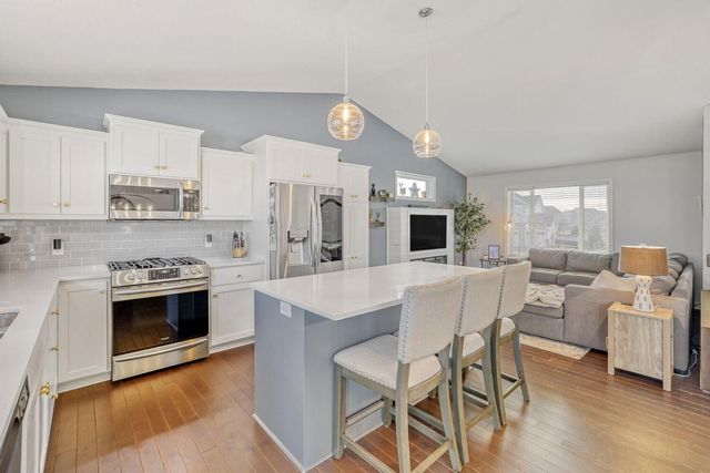 17821 Essex Lane, Farmington, MN 55044