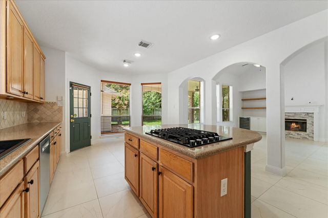 11707 Hillsgate Court, Tomball, TX 77377
