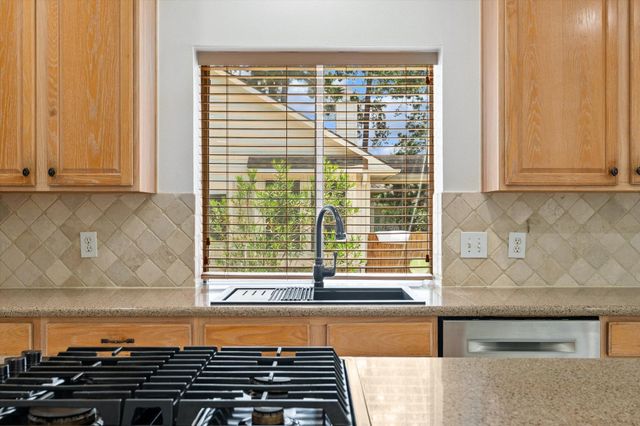 11707 Hillsgate Court, Tomball, TX 77377