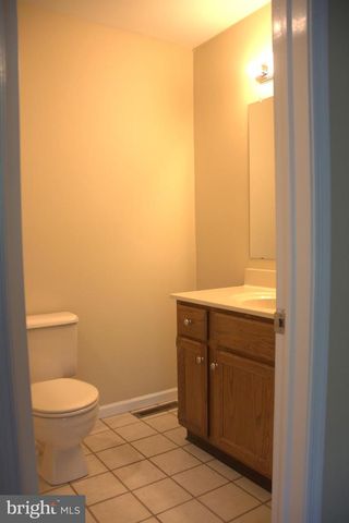 4302 FOX POINTE CT, Glen Mills, PA 19342