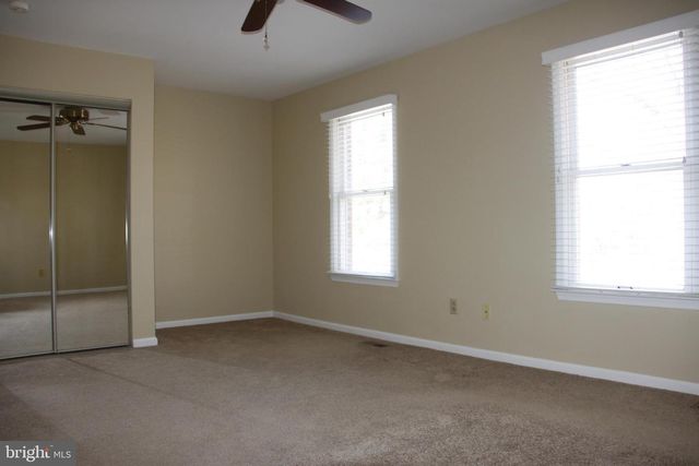 4302 FOX POINTE CT, Glen Mills, PA 19342