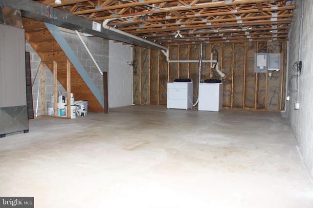 4302 FOX POINTE CT, Glen Mills, PA 19342