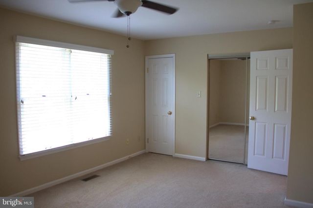 4302 FOX POINTE CT, Glen Mills, PA 19342