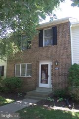 4302 FOX POINTE CT, Glen Mills, PA 19342