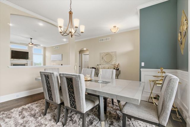 4801 BREAKERS CT, Columbia, MO 65203