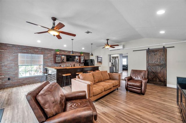 4815 PLANTATION DRIVE, Tampa, FL 33615