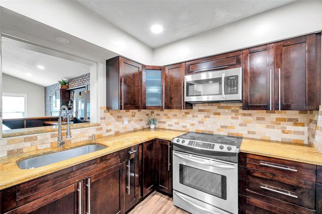 4815 PLANTATION DRIVE, Tampa, FL 33615