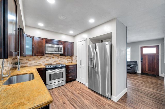 4815 PLANTATION DRIVE, Tampa, FL 33615