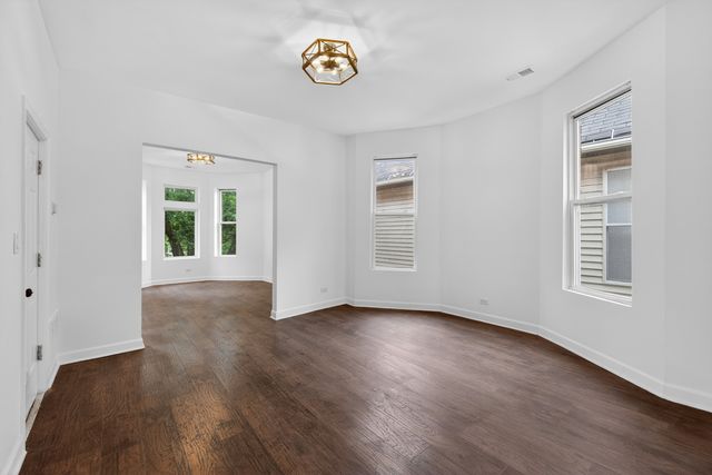 6018 S Sangamon Street, Chicago, IL 60621
