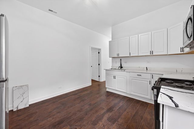 6018 S Sangamon Street, Chicago, IL 60621