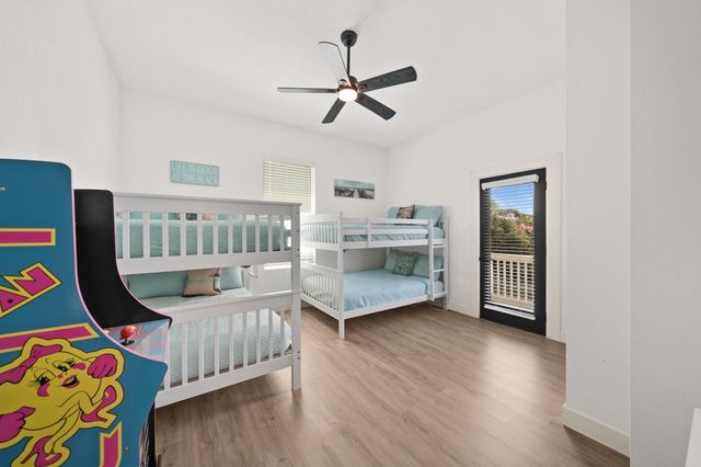 3124 Bernardo De Galvez Avenue, Galveston, TX 77550