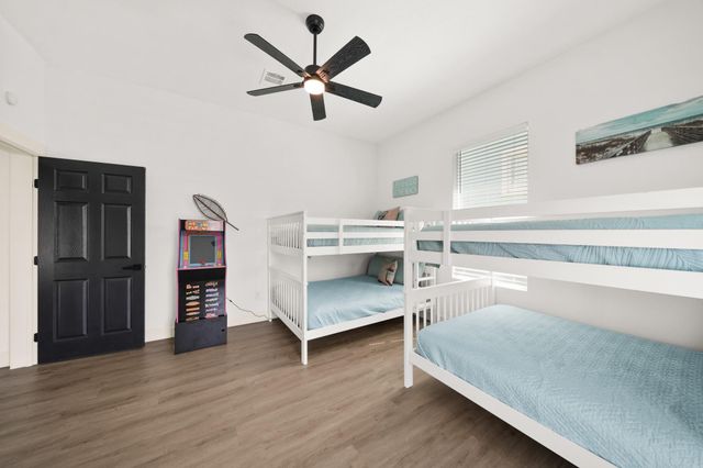 3124 Bernardo De Galvez Avenue, Galveston, TX 77550