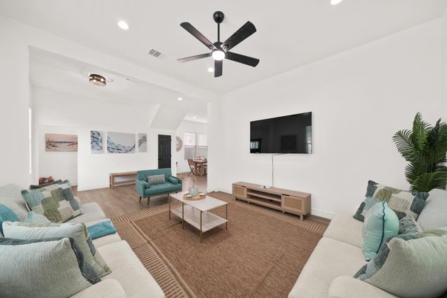 3124 Bernardo De Galvez Avenue, Galveston, TX 77550