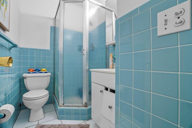 2748 NE 28th Avenue 13, Lighthouse Point, FL 33064