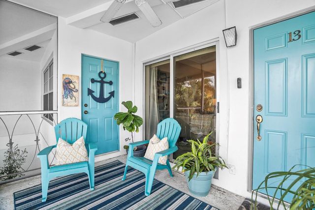 2748 NE 28th Avenue 13, Lighthouse Point, FL 33064