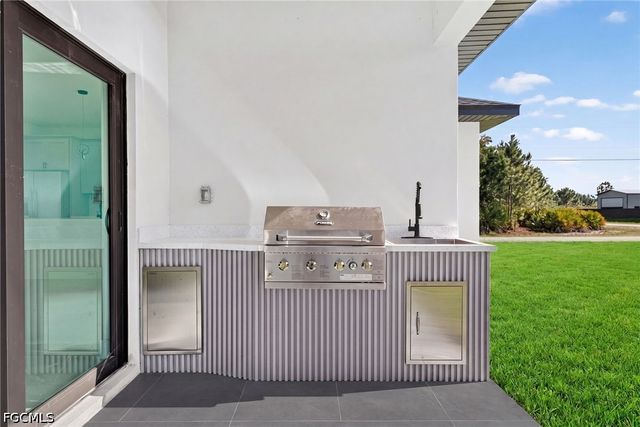 3706 Gene AVE N, Lehigh Acres, FL 33971