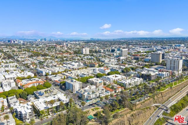 901 Ocean Avenue, Santa Monica, CA 90403