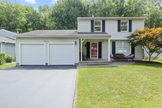 46 Meadowlark Drive, Penfield, NY 14526
