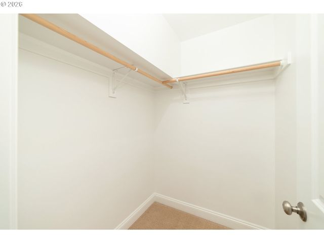 627 Ne RANDALL Ave, Portland, OR 97232