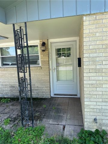 1803 Shelby Avenue, Springdale, AR 72762