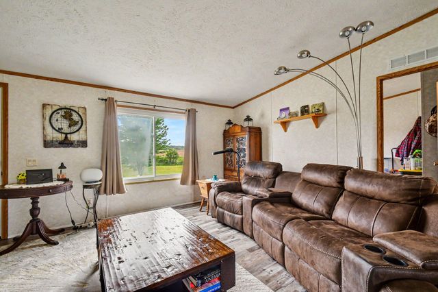 3065 Chamberlain Road, Buchanan, MI 49107