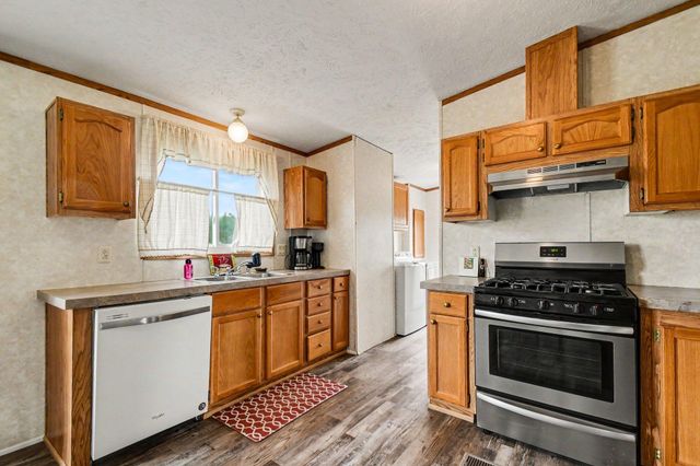 3065 Chamberlain Road, Buchanan, MI 49107