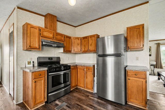 3065 Chamberlain Road, Buchanan, MI 49107