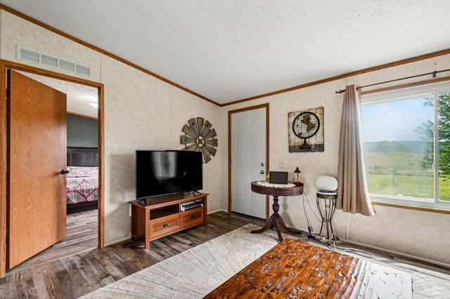 3065 Chamberlain Road, Buchanan, MI 49107