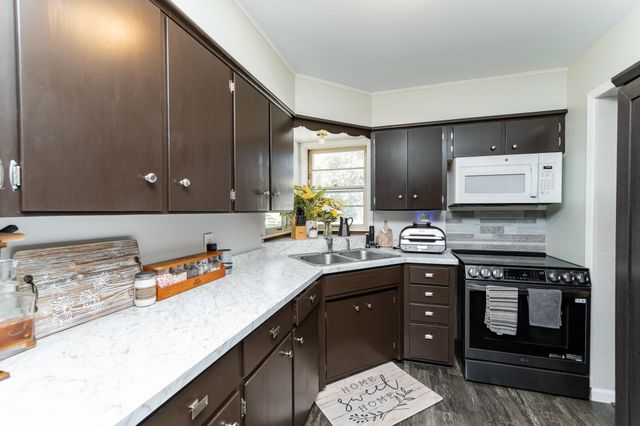 2441 22nd Avenue SE, Rochester, MN 55904