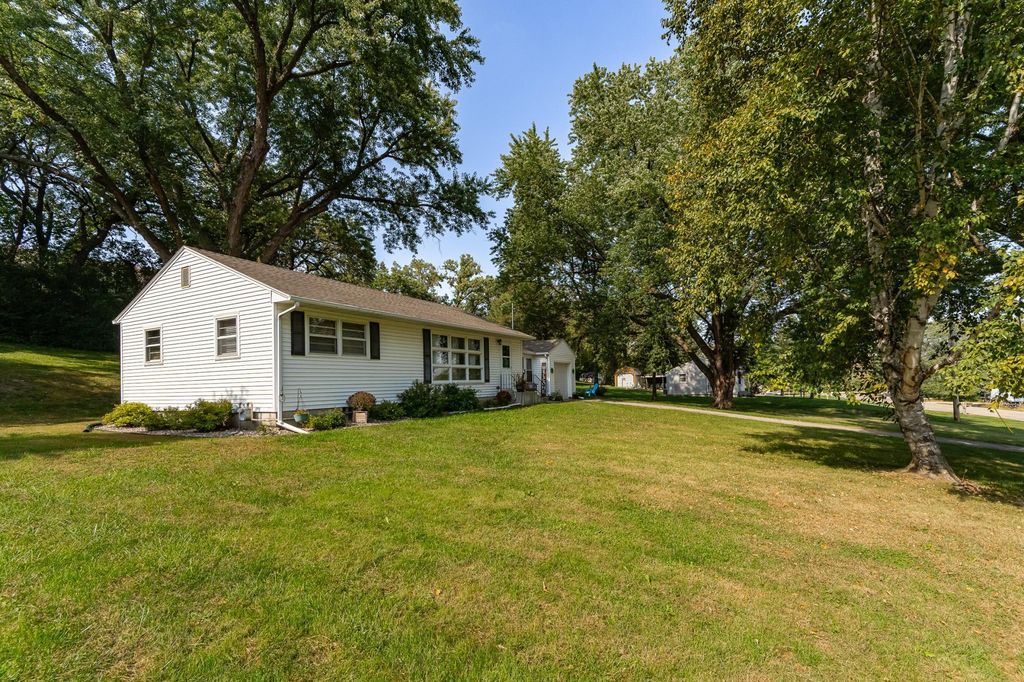 2441 22nd Avenue SE, Rochester, MN 55904