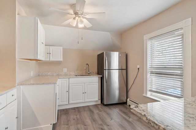 11 Pine Street, Leominster, MA 01453