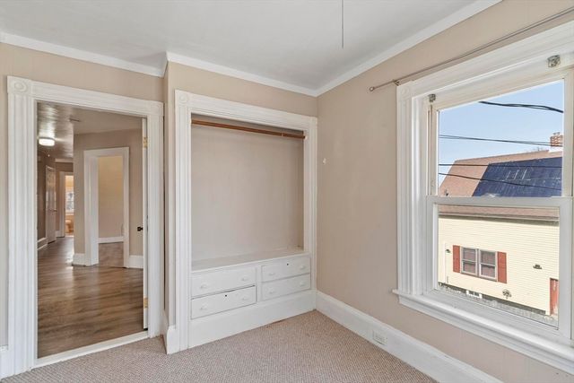 11 Pine Street, Leominster, MA 01453