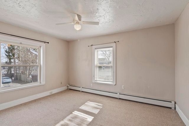 11 Pine Street, Leominster, MA 01453