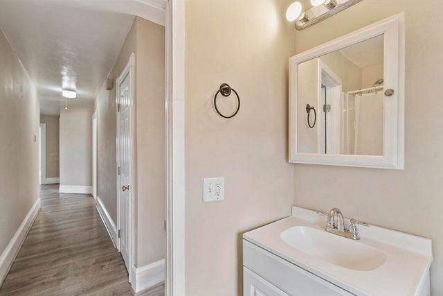 11 Pine Street, Leominster, MA 01453