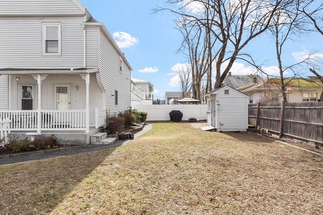 11 Pine Street, Leominster, MA 01453